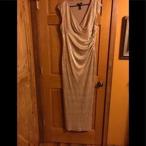 floor length evening gown / prom dress